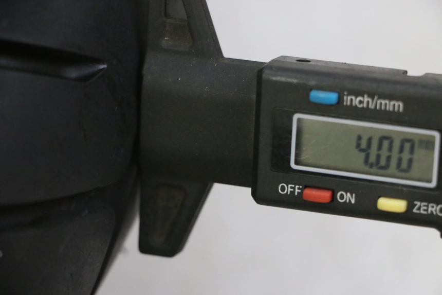 photo de OBRĘCZ PRZEDNIA I OPONA PIAGGIO NRG POWER PUREJET 50 (2018 - 2021) - Zbliżenie techniczne