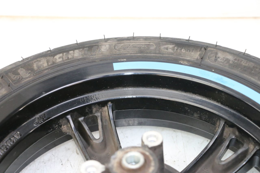 photo de OBRĘCZ PRZEDNIA I OPONA PEUGEOT KISBEE 4T 50 (2018 - 2022) - Widok ogólny