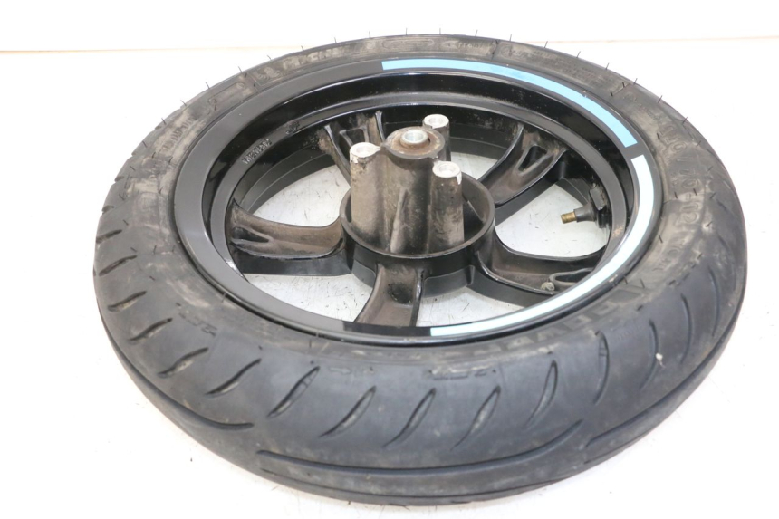 photo de OBRĘCZ PRZEDNIA I OPONA PEUGEOT KISBEE 4T 50 (2018 - 2022) - Punkty mocowania