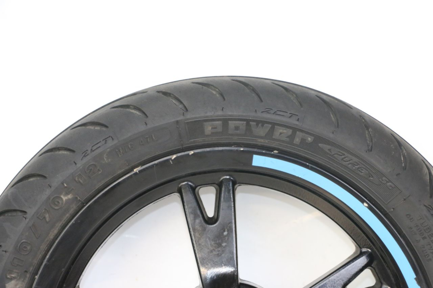 photo de OBRĘCZ PRZEDNIA I OPONA PEUGEOT KISBEE 4T 50 (2018 - 2022) - Część sprawdzona