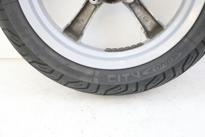 photo de OBRĘCZ PRZEDNIA I OPONA PEUGEOT SATELIS 125 (2013 - 2018) - Część sprawdzona