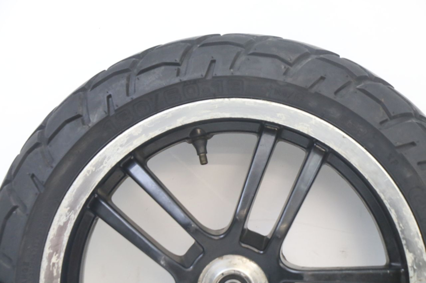 photo de OBRĘCZ PRZEDNIA I OPONA PEUGEOT SPEEDFIGHT 3 LC 2T 50 (2009 - 2015) - Zoom stanu zużycia