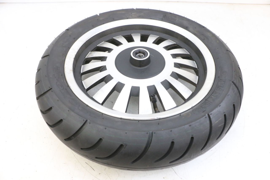 photo de OBRĘCZ PRZEDNIA I OPONA EFUN PUSA 1 - Zoom stanu zużycia