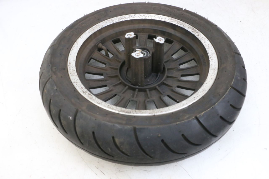 photo de OBRĘCZ PRZEDNIA I OPONA EFUN PUSA 1 - Zbliżenie techniczne