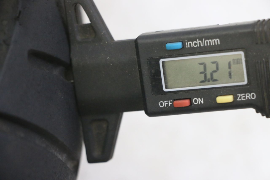 photo de OBRĘCZ PRZEDNIA I OPONA APRILIA RALLY AC 50 (1995 - 2004) - Szczegół części