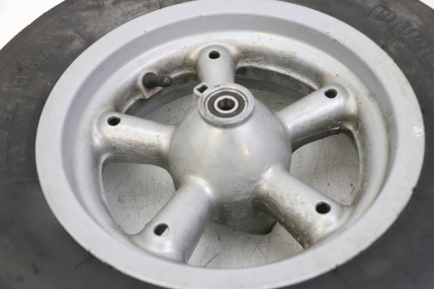 photo de OBRĘCZ PRZEDNIA I OPONA APRILIA RALLY AC 50 (1995 - 2004) - Zoom stanu zużycia