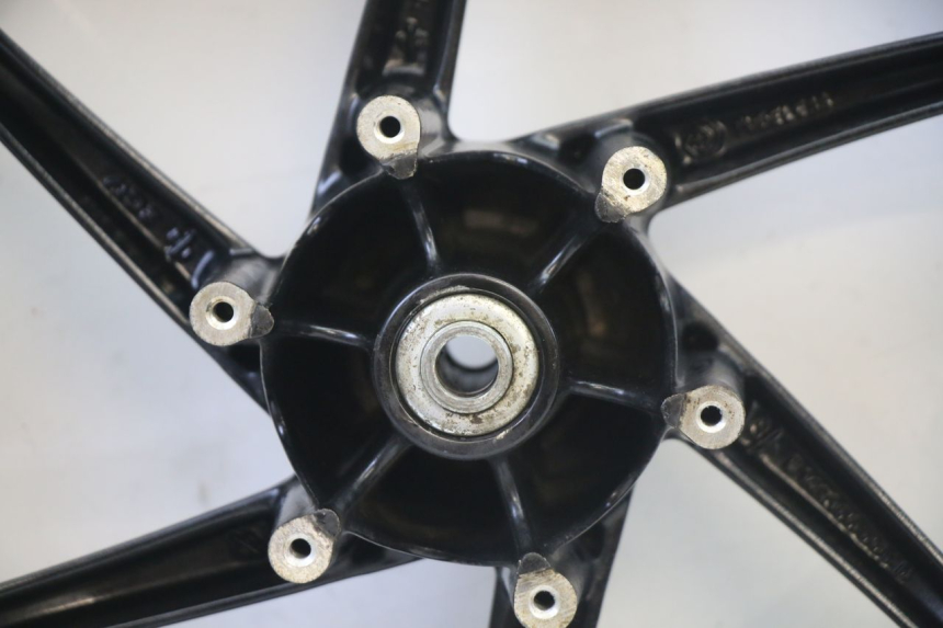 photo de OBRĘCZ PRZEDNIA I OPONA GILERA RUNNER SP 50 (2006 - 2008) - Oznaczenia i referencje