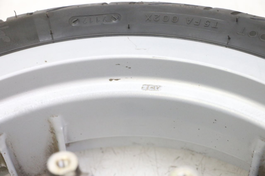 photo de OBRĘCZ PRZEDNIA I OPONA PEUGEOT SATELIS 125 (2013 - 2018) - Inny kąt widzenia