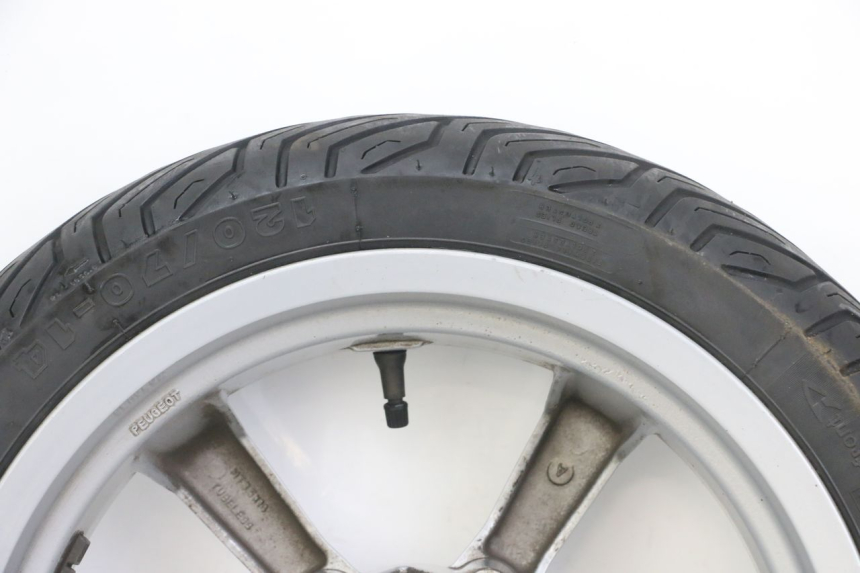 photo de OBRĘCZ PRZEDNIA I OPONA PEUGEOT SATELIS 125 (2013 - 2018) - Oznaczenia i referencje