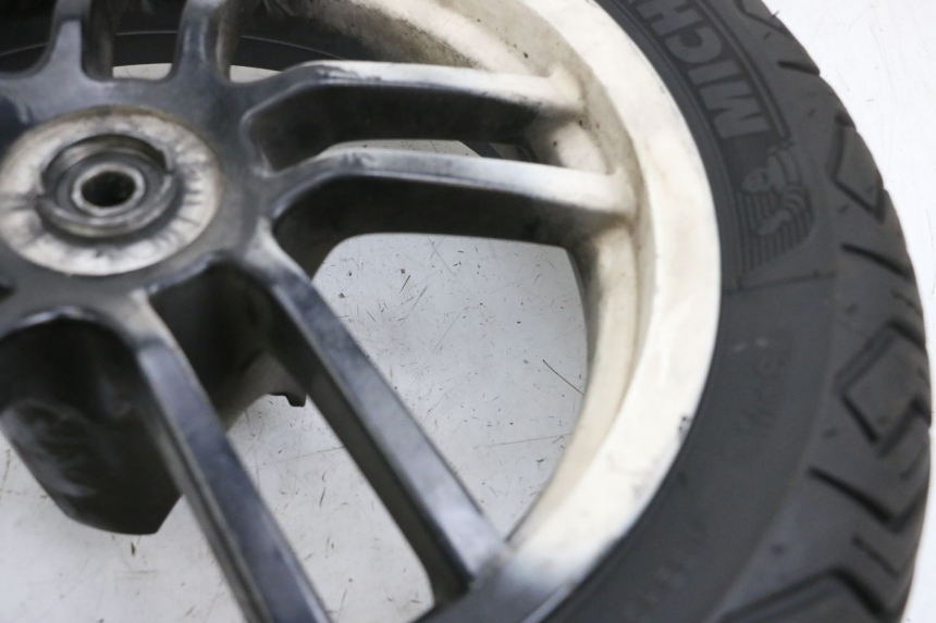 photo de OBRĘCZ PRZEDNIA I OPONA PEUGEOT SPEEDFIGHT 4 4T EFI 50 (2021 - 2025) - Widok ogólny