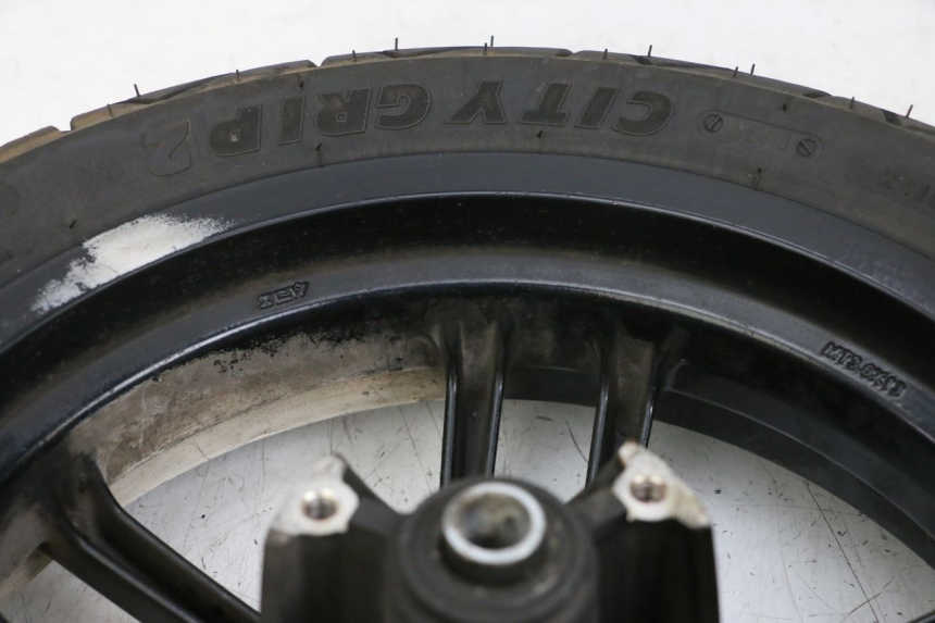 photo de OBRĘCZ PRZEDNIA I OPONA PEUGEOT SPEEDFIGHT 4 4T EFI 50 (2021 - 2025) - Oznaczenia i referencje