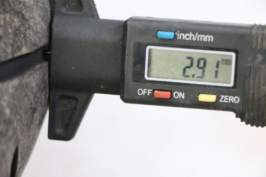 photo de OBRĘCZ PRZEDNIA I OPONA HONDA ST PAN EUROPEAN 1300 (2002 - 2013) - Szczegół części