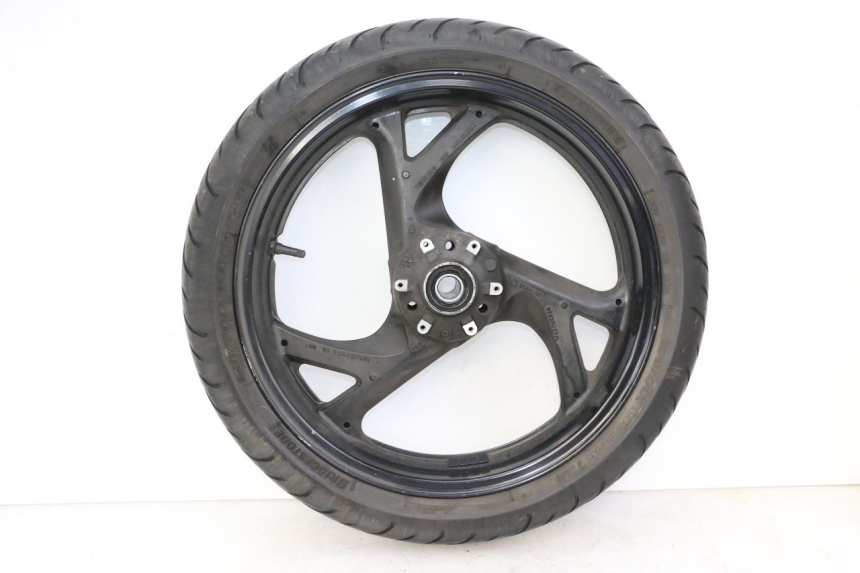 photo de OBRĘCZ PRZEDNIA I OPONA HONDA ST PAN EUROPEAN 1300 (2002 - 2013) - Kontrola wizualna