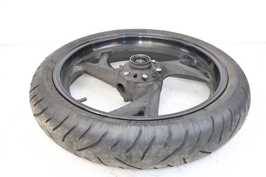 photo de OBRĘCZ PRZEDNIA I OPONA HONDA ST PAN EUROPEAN 1300 (2002 - 2013) - Punkty mocowania