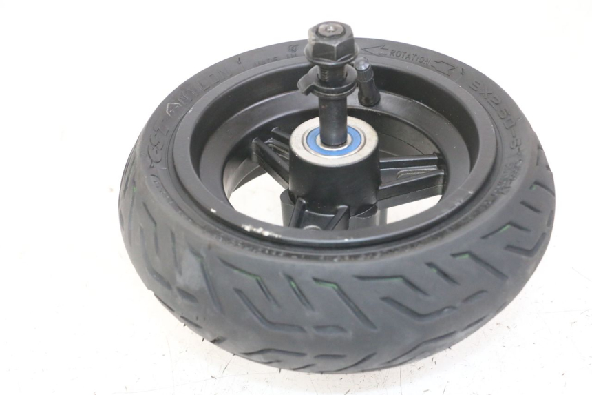 photo de OBRĘCZ PRZEDNIA I OPONA NAMI STELLAR 1 - Oznaczenia i referencje