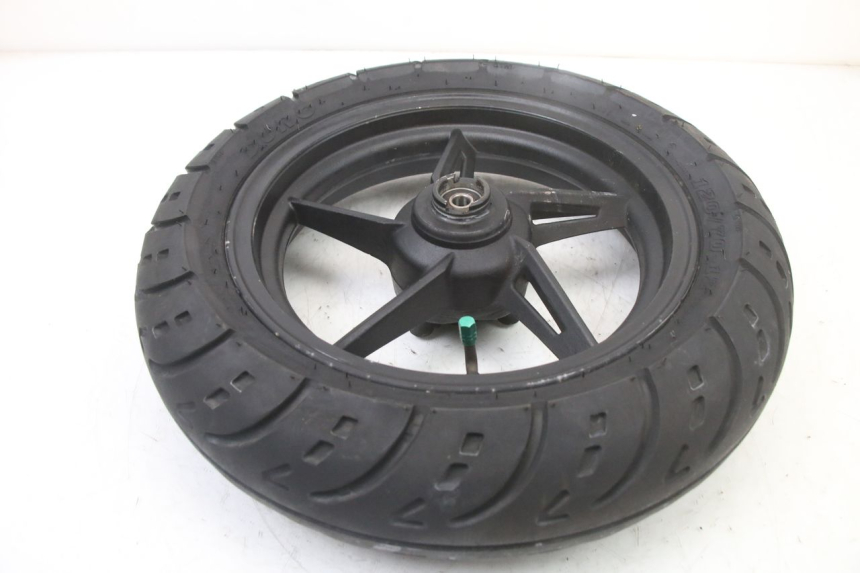 photo de OBRĘCZ PRZEDNIA I OPONA TNT MOTOR ROMA 10' 2T 50 (2011 - 2018) - Szczegół części