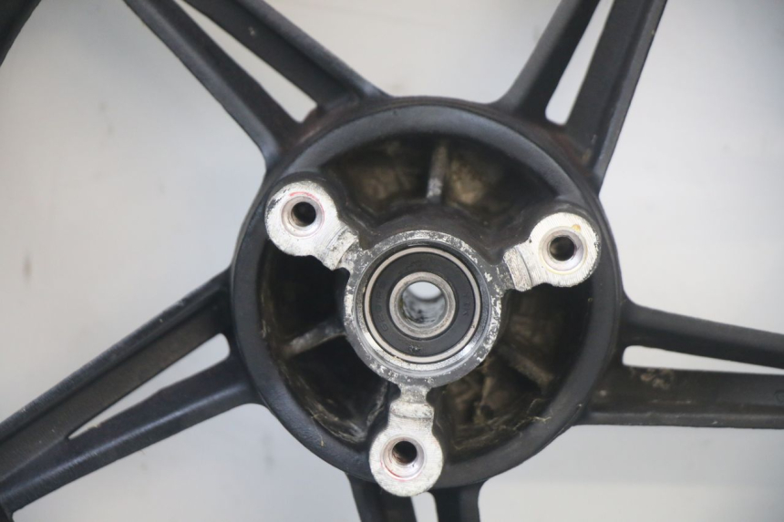 photo de OBRĘCZ PRZEDNIA I OPONA TNT MOTOR ROMA 10' 2T 50 (2011 - 2018) - Oznaczenia i referencje