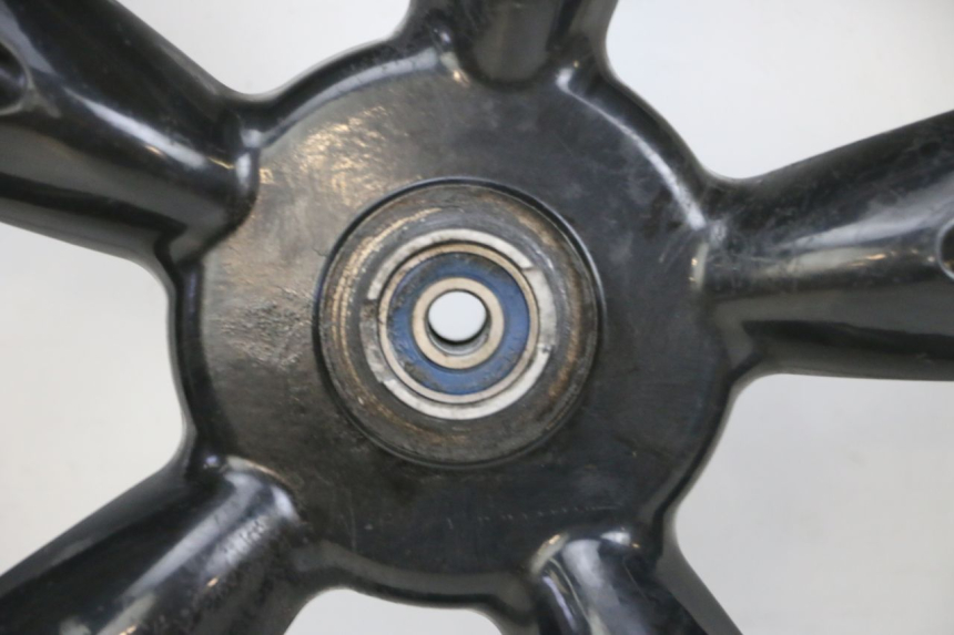 photo de OBRĘCZ PRZEDNIA I OPONA PEUGEOT TWEET PRO EFI 4T 50 (2021 - 2022) - Kontrola wizualna