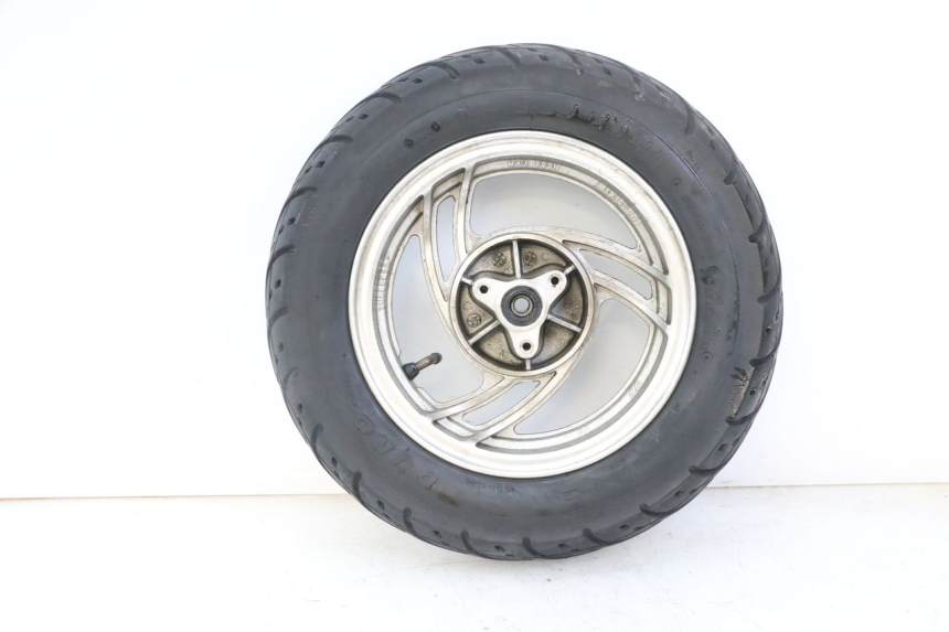 photo de OBRĘCZ PRZEDNIA I OPONA PEUGEOT V-CLIC VCLIC 50 (2007 - 2013) - Zbliżenie techniczne