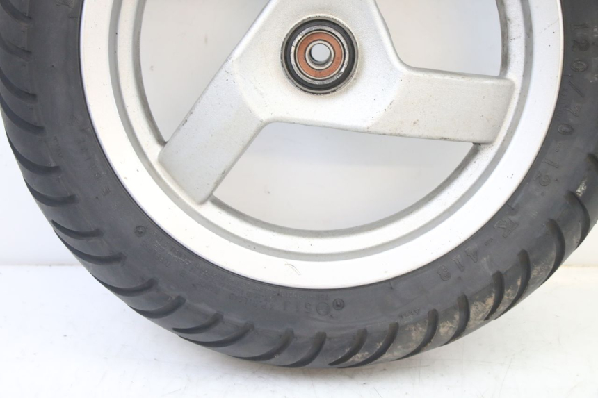 photo de OBRĘCZ PRZEDNIA I OPONA PEUGEOT VIVACITY NEW 2T 50 (2008 - 2017) - Inny kąt widzenia