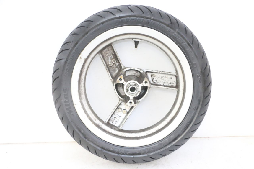 photo de OBRĘCZ PRZEDNIA I OPONA PEUGEOT VIVACITY NEW 2T 50 (2008 - 2017) - Struktura - zbliżenie