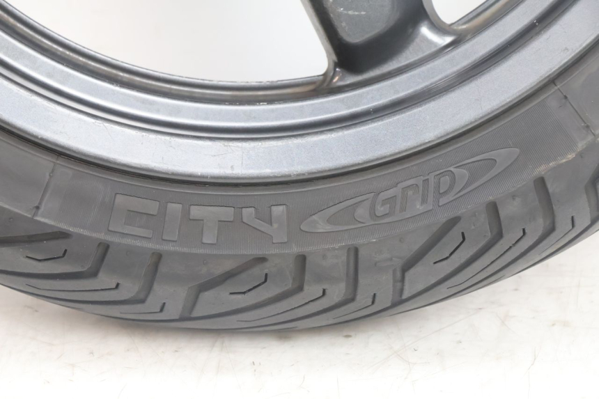 photo de OBRĘCZ PRZEDNIA I OPONA YAMAHA X-MAX XMAX 125 (2010 - 2013) - Alternatywny kąt