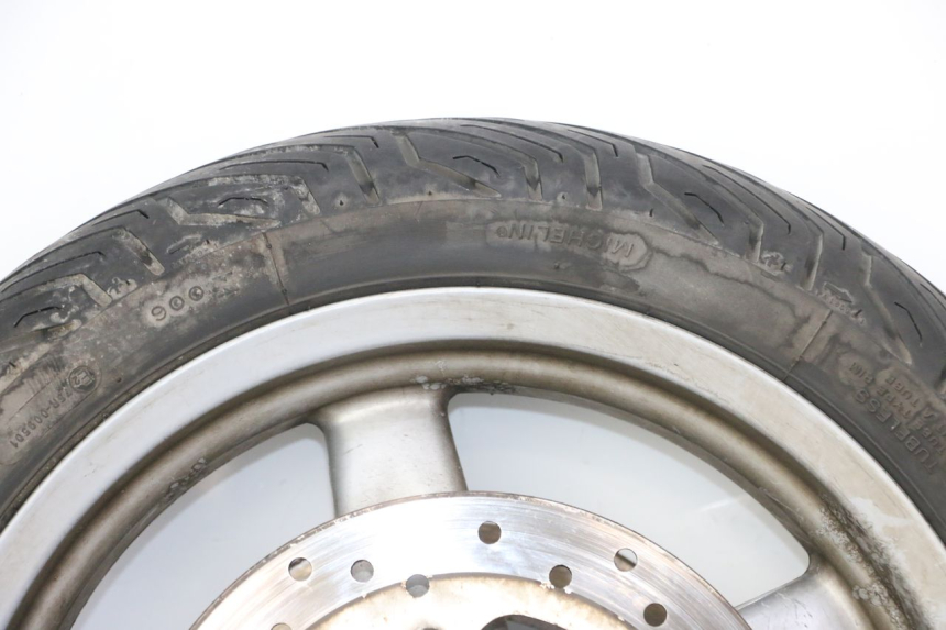 photo de OBRĘCZ PRZEDNIA I OPONA PIAGGIO X9 EVOLUTION 125 (2003 - 2007) - Widok profilu