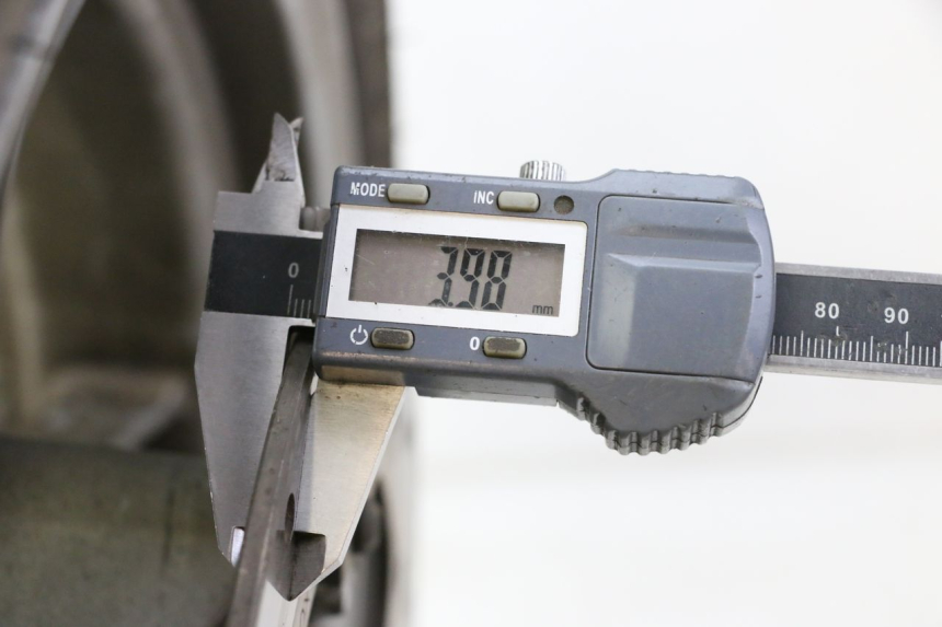 photo de OBRĘCZ PRZEDNIA I OPONA PIAGGIO X9 EVOLUTION 125 (2003 - 2007) - Widok ogólny