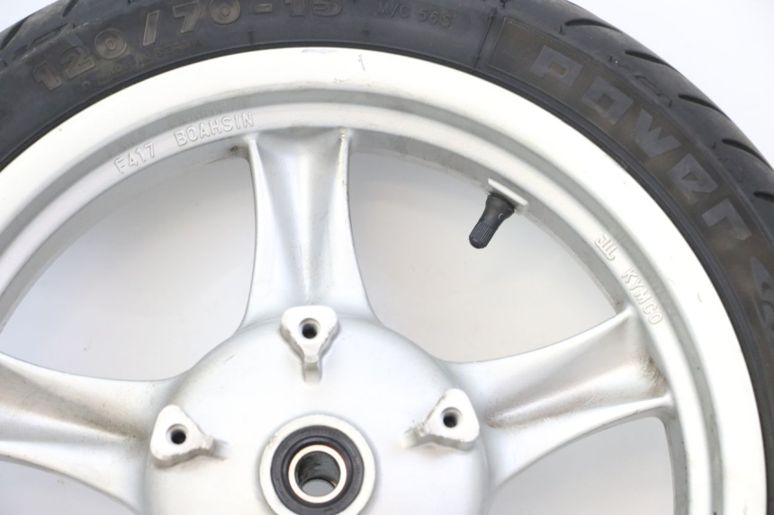 photo de OBRĘCZ PRZEDNIA I OPONA KYMCO XCITING 500 (2007 - 2010) - Zoom stanu zużycia