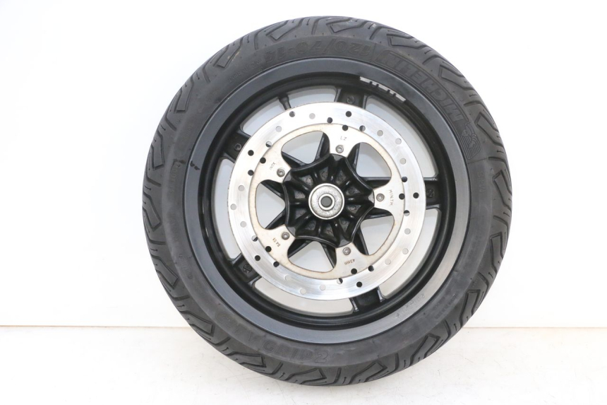 photo de OBRĘCZ PRZEDNIA I OPONA PIAGGIO XEVO - X EVO 125 (2007 - 2017) - Szczegół części