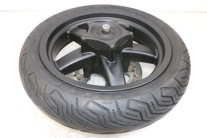 photo de OBRĘCZ PRZEDNIA I OPONA PIAGGIO XEVO - X EVO 125 (2007 - 2017) - Punkty mocowania