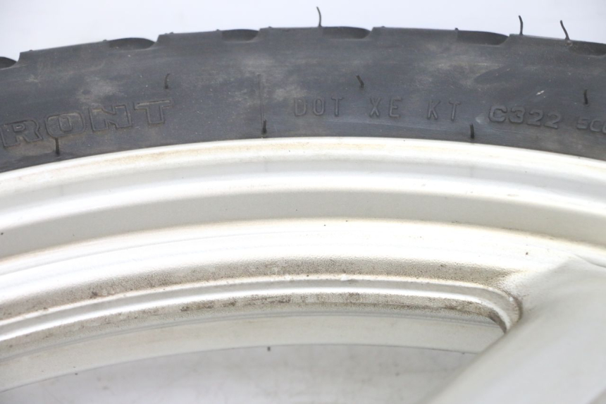 photo de OBRĘCZ PRZEDNIA I OPONA HONDA XLV VARADERO 125 (2000 - 2006) - Zbliżenie techniczne