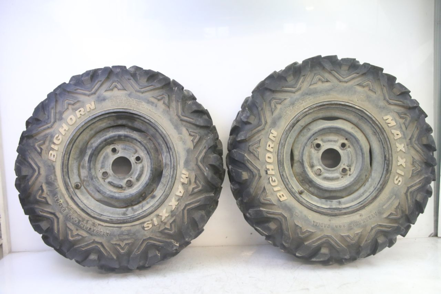 photo de OBRĘCZ PRZEDNIA I OPONA YAMAHA YFM GRIZZLY 550 (2008 - 2015) - Widok główny