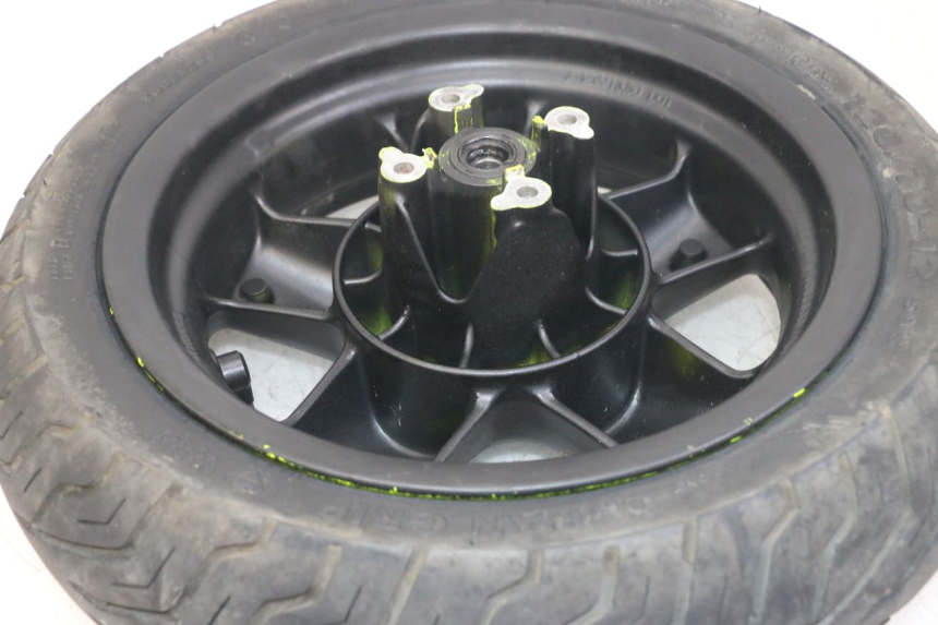 photo de OBRĘCZ PRZEDNIA I OPONA YAMAHA YP MAJESTY 125 (2002 - 2006) - Zoom stanu zużycia