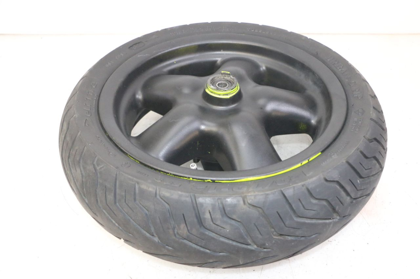 photo de OBRĘCZ PRZEDNIA I OPONA YAMAHA YP MAJESTY 125 (2002 - 2006) - Punkty mocowania