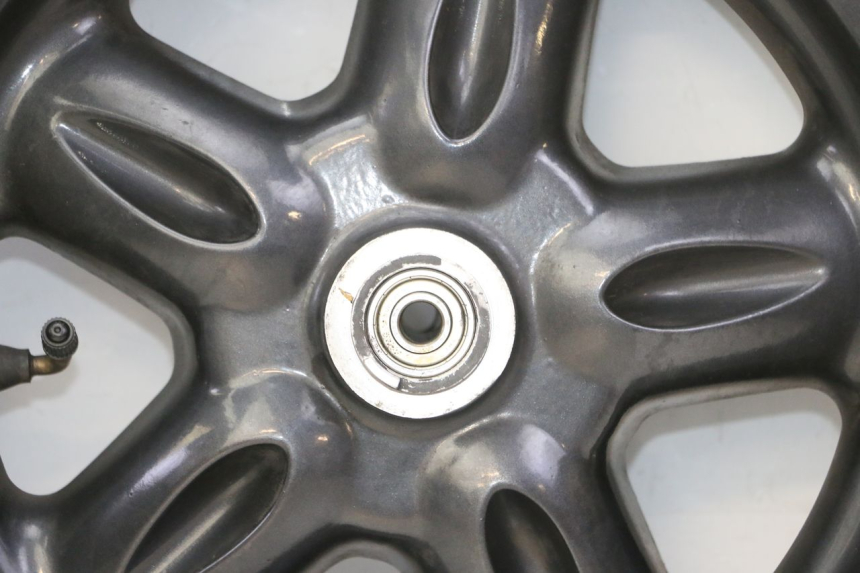 photo de OBRĘCZ PRZEDNIA I OPONA YAMAHA YP MAJESTY 125 (2007 - 2010) - Alternatywny kąt