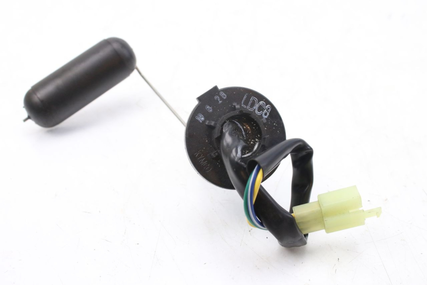 photo de WSKAŹNIK POZIOMU PALIWA W ZBIORNIKU KYMCO AGILITY 4T 50 (2018 - 2022) - Zoom stanu zużycia