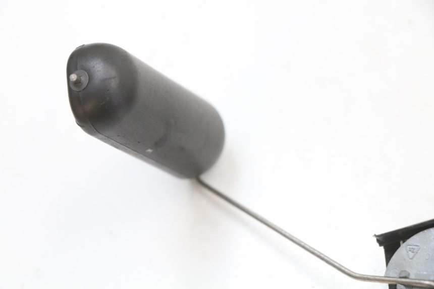 photo de WSKAŹNIK POZIOMU PALIWA W ZBIORNIKU KYMCO AGILITY 4T 50 (2005 - 2018) - Inny kąt widzenia