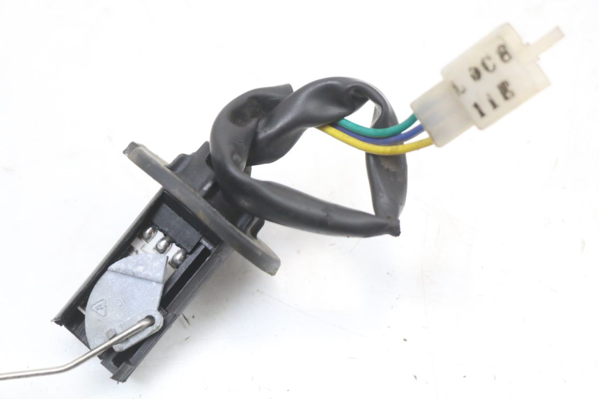 photo de WSKAŹNIK POZIOMU PALIWA W ZBIORNIKU KYMCO AGILITY 4T 50 (2005 - 2018) - Zbliżenie techniczne