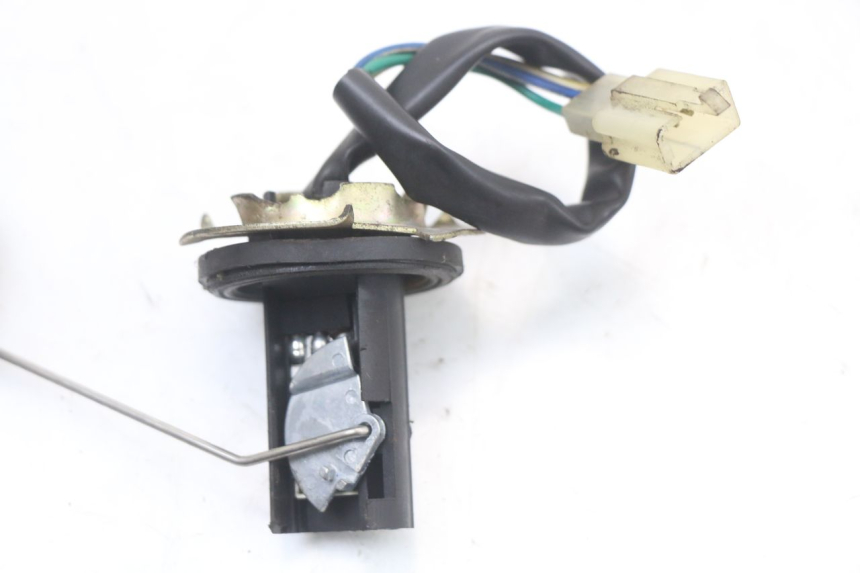 photo de WSKAŹNIK POZIOMU PALIWA W ZBIORNIKU KYMCO AGILITY 4T 50 (2005 - 2018) - Zoom stanu zużycia