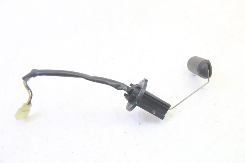 photo de WSKAŹNIK POZIOMU PALIWA W ZBIORNIKU KYMCO AGILITY 4T 50 (2018 - 2022) - Zoom stanu zużycia