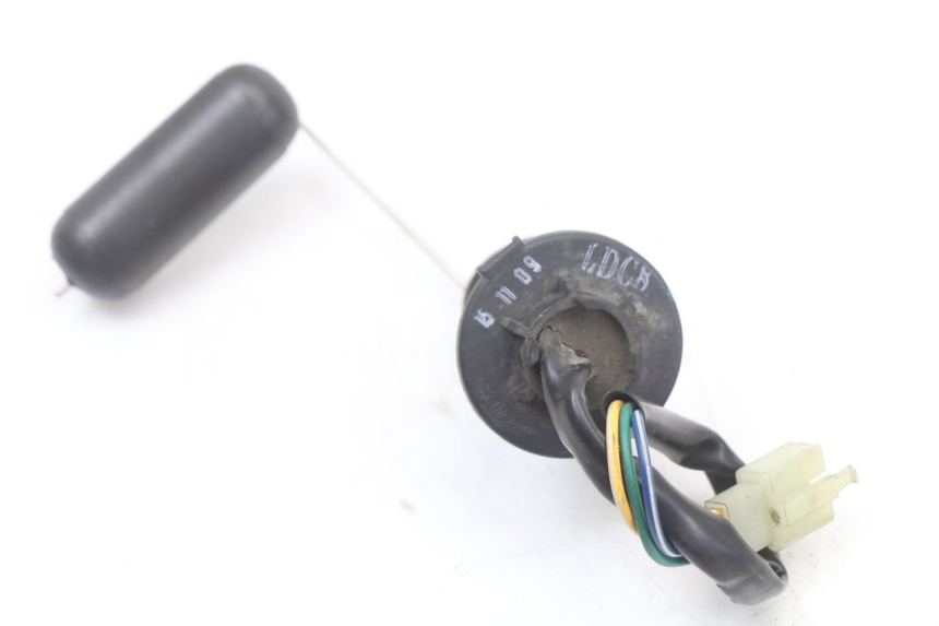 photo de WSKAŹNIK POZIOMU PALIWA W ZBIORNIKU KYMCO AGILITY CARRY 50 (2011 - 2020) - Zbliżenie techniczne