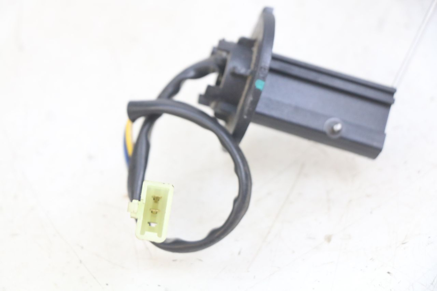 photo de WSKAŹNIK POZIOMU PALIWA W ZBIORNIKU KYMCO AGILITY NAKED RENOUVO 2T 50 (2011 - 2018) - Szczegół części