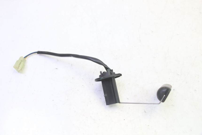 photo de WSKAŹNIK POZIOMU PALIWA W ZBIORNIKU KYMCO AGILITY NAKED RENOUVO 2T 50 (2011 - 2018) - Zoom stanu zużycia