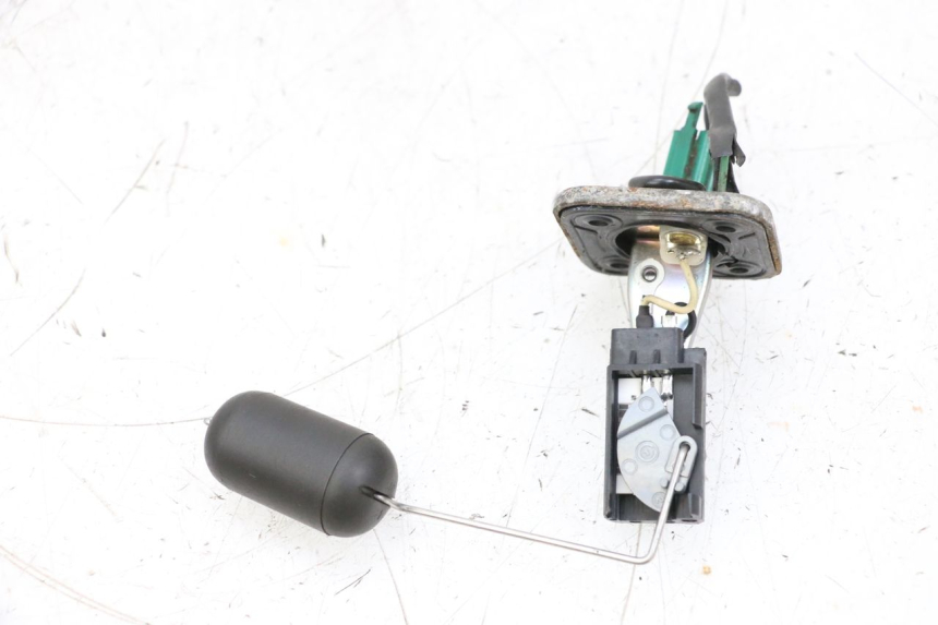 photo de WSKAŹNIK POZIOMU PALIWA W ZBIORNIKU MBK BOOSTER SPIRIT NAKED 50 (2004 - 2017) - Widok ogólny