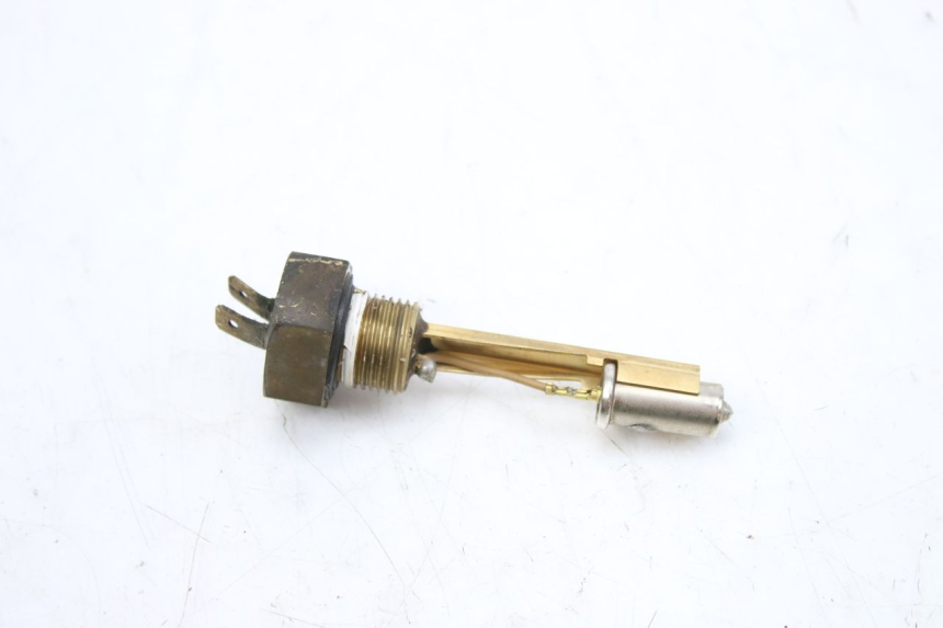 photo de WSKAŹNIK POZIOMU PALIWA W ZBIORNIKU HONDA CBF 500 (2004 - 2007) - Widok główny