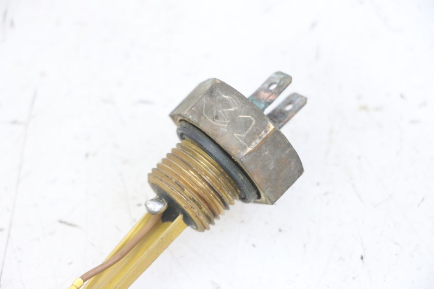 photo de WSKAŹNIK POZIOMU PALIWA W ZBIORNIKU HONDA CBF 500 (2004 - 2007) - Zoom stanu zużycia