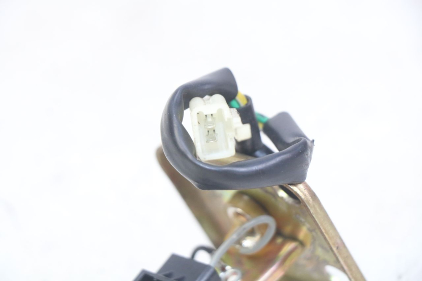 photo de WSKAŹNIK POZIOMU PALIWA W ZBIORNIKU SYM CROX 4T 50 (2016 - 2023) - Zoom stanu zużycia