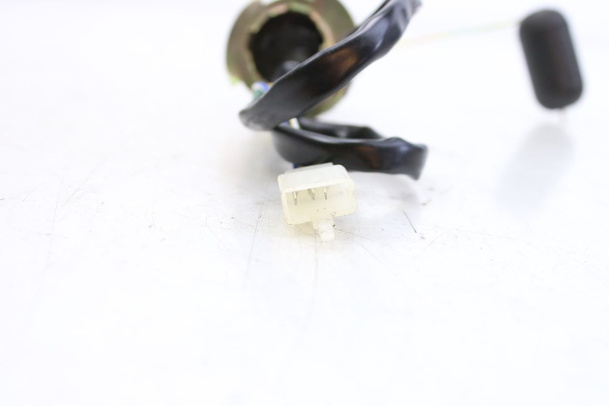 photo de WSKAŹNIK POZIOMU PALIWA W ZBIORNIKU JM MOTORS EVOLIS 4T 50 (2018 - 2022) - Zbliżenie techniczne