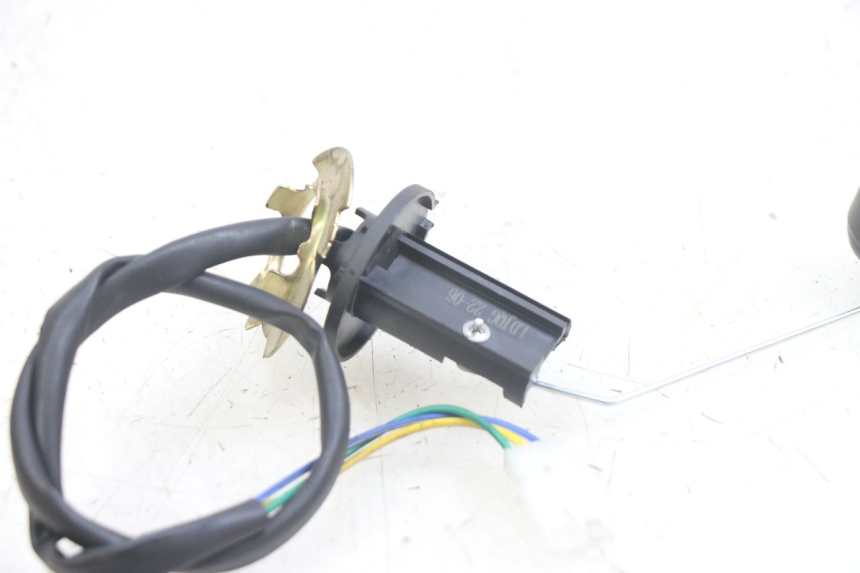 photo de WSKAŹNIK POZIOMU PALIWA W ZBIORNIKU JM MOTORS EVOLIS 4T 50 (2018 - 2022) - Zoom stanu zużycia